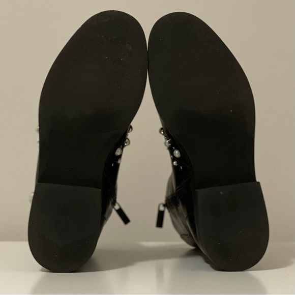 Faux leather boots with pearls - Picture 7 of 10